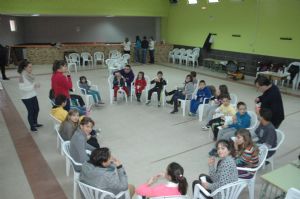 ENCUENTRO DE NIÑOS Y JÓVENES EN VENIALBO