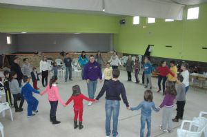 ENCUENTRO DE NIÑOS Y JÓVENES EN VENIALBO