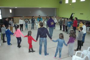 ENCUENTRO DE NIÑOS Y JÓVENES EN VENIALBO