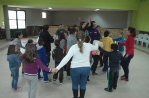 ENCUENTRO DE NIÑOS Y JÓVENES EN VENIALBO