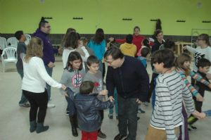 ENCUENTRO DE NIÑOS Y JÓVENES EN VENIALBO