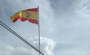 FIESTA NACIONAL 12 DE OCTUBRE CON IZADO DE BANDERA