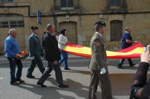 FIESTA NACIONAL 12 DE OCTUBRE CON IZADO DE BANDERA