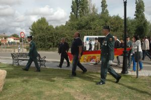 FIESTA NACIONAL 12 DE OCTUBRE CON IZADO DE BANDERA