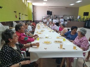 LA ASOCIACIÓN DE JUBILADOS SAN BENITO CELEBRA SU FIESTA ANUAL EN HONOR DE SAN JOAQUIN Y SANTA ANA